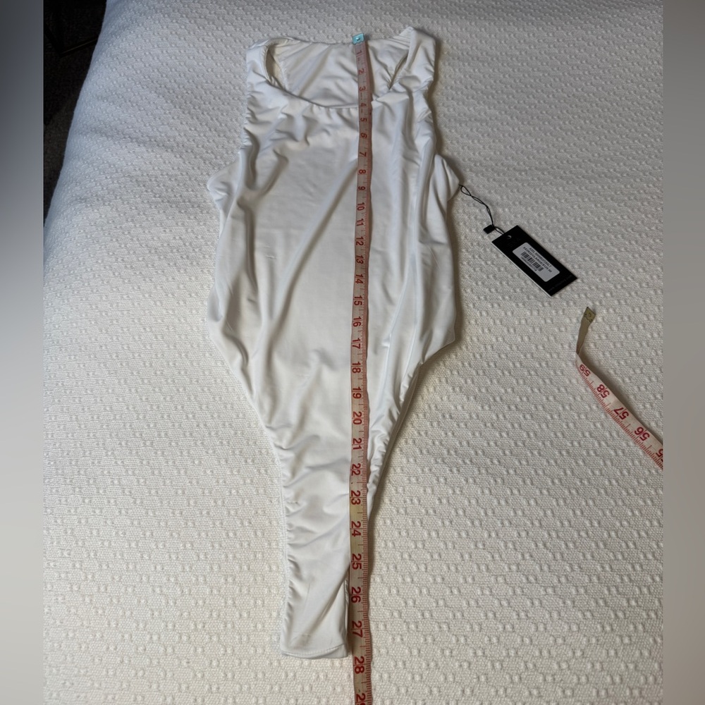 $125 SXA White One Piece Swimsuit Size Large New NWT - Picture 9 of 11